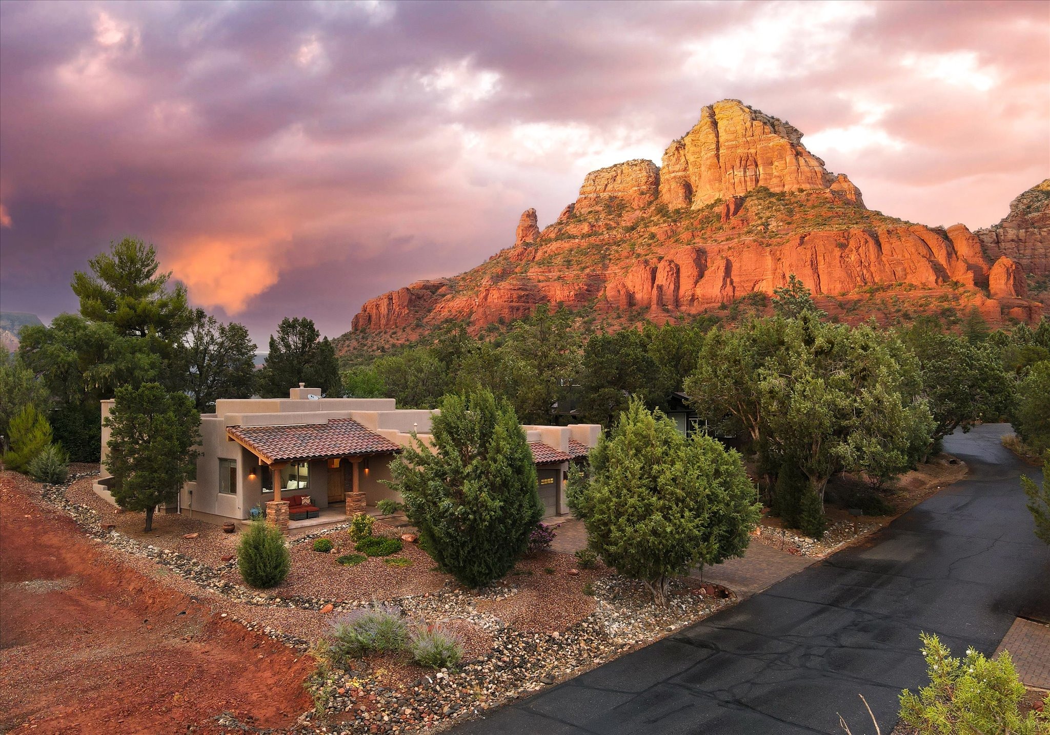 The-Spiritual-Oasis-of-Chapel-Sedona-Arizona-Image-by-Victoria-Wylde-from-Source